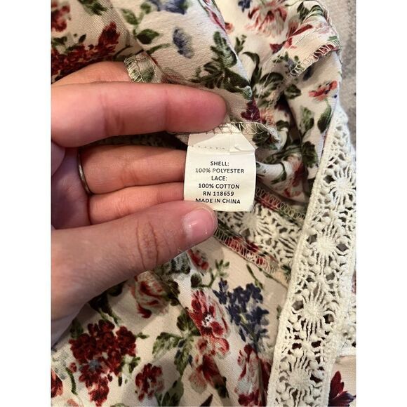 Blue tassel blouse from Anthropologie size small lace cold shoulder - Picture 8 of 8